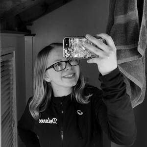 Meet your Posher, Delanee